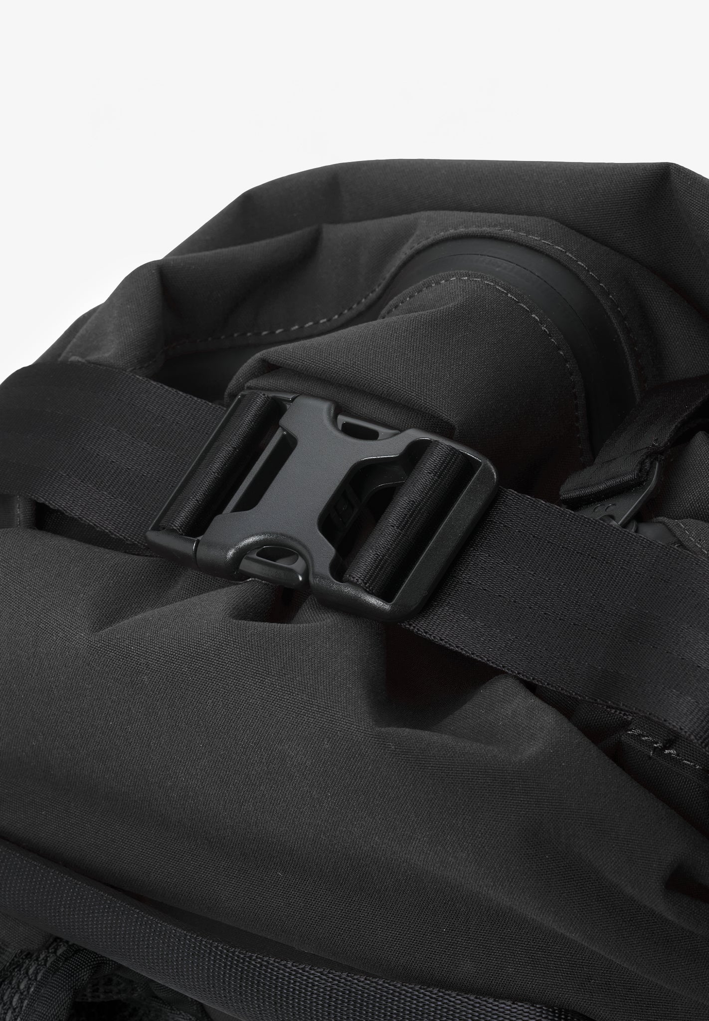 PINQPONQ - Komut Medium - Solid Black - BACKYARD