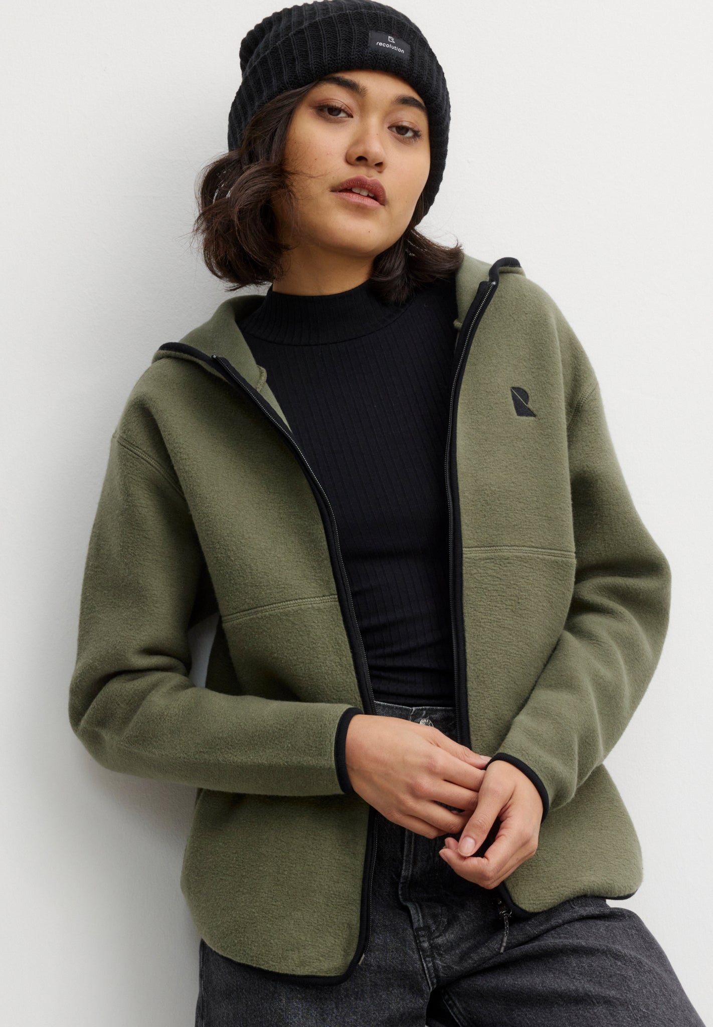 RECOLUTION - Althenia - Dark Khaki - BACKYARD