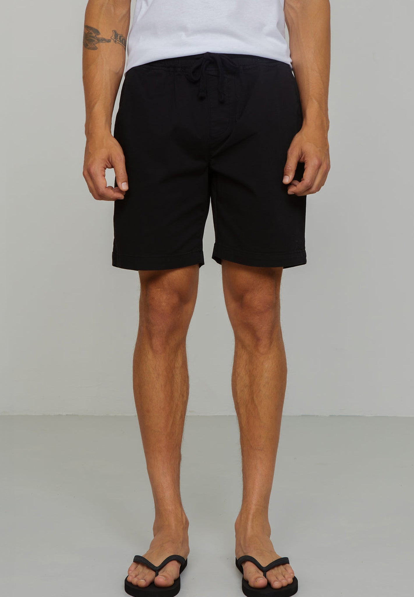 RECOLUTION - Quince - Black - BACKYARD