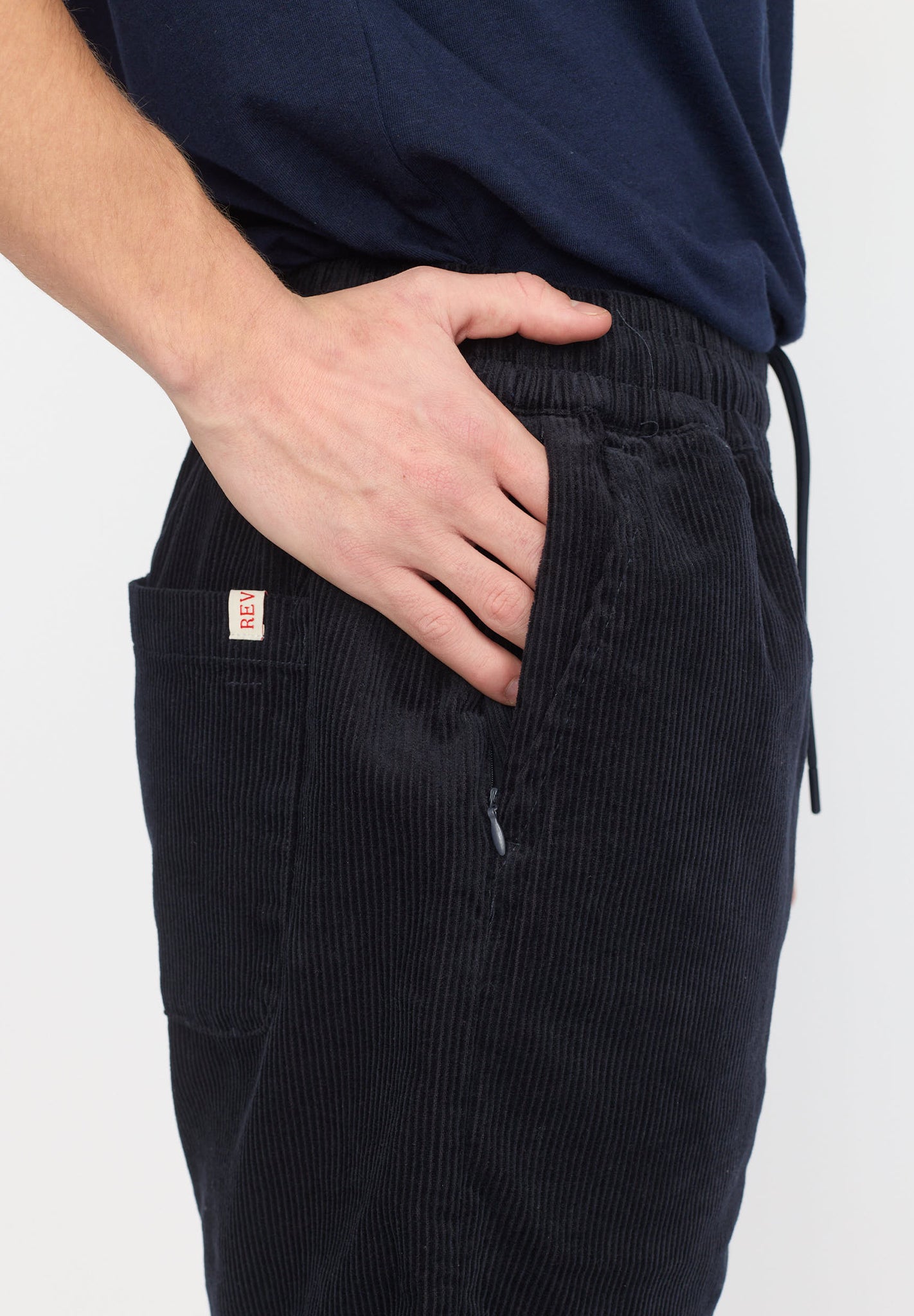 REVOLUTION - 4053 Long Casual Shorts - Navy - BACKYARD