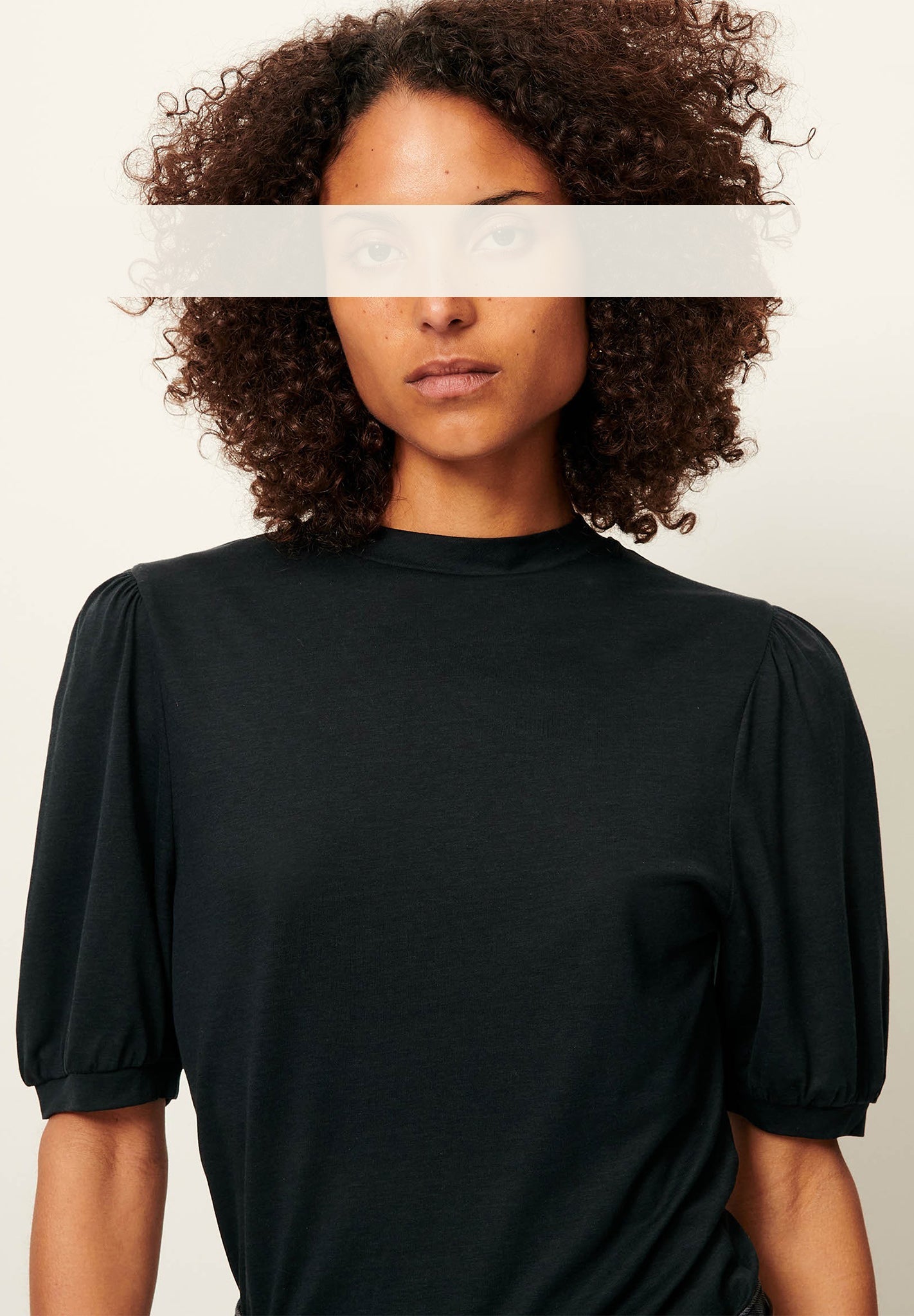 SESSUN - Amelando - Moonless - BACKYARD