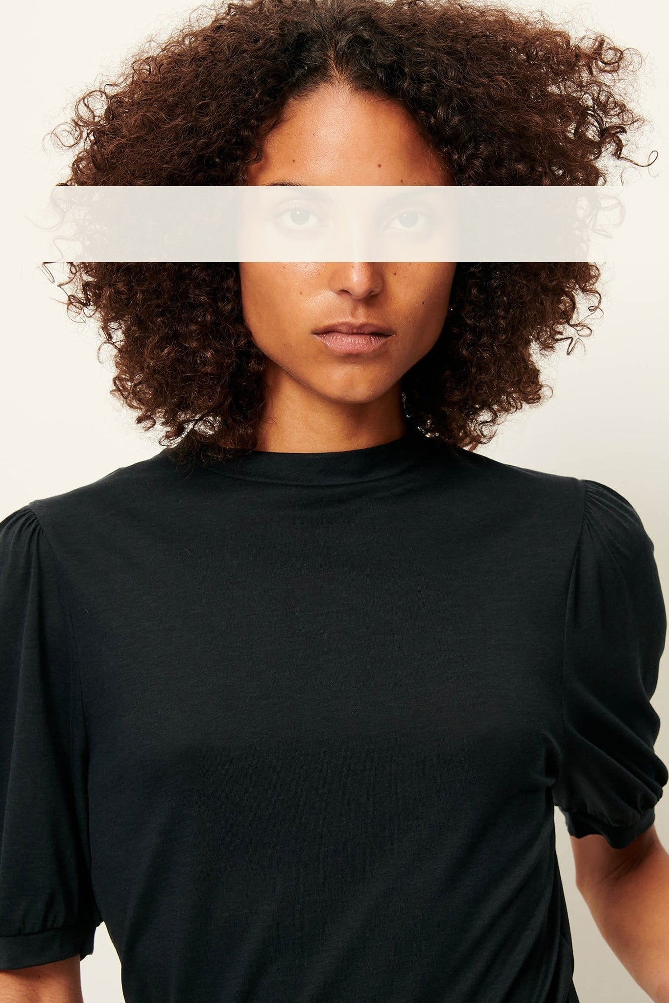 SESSUN - Amelando - Moonless - BACKYARD