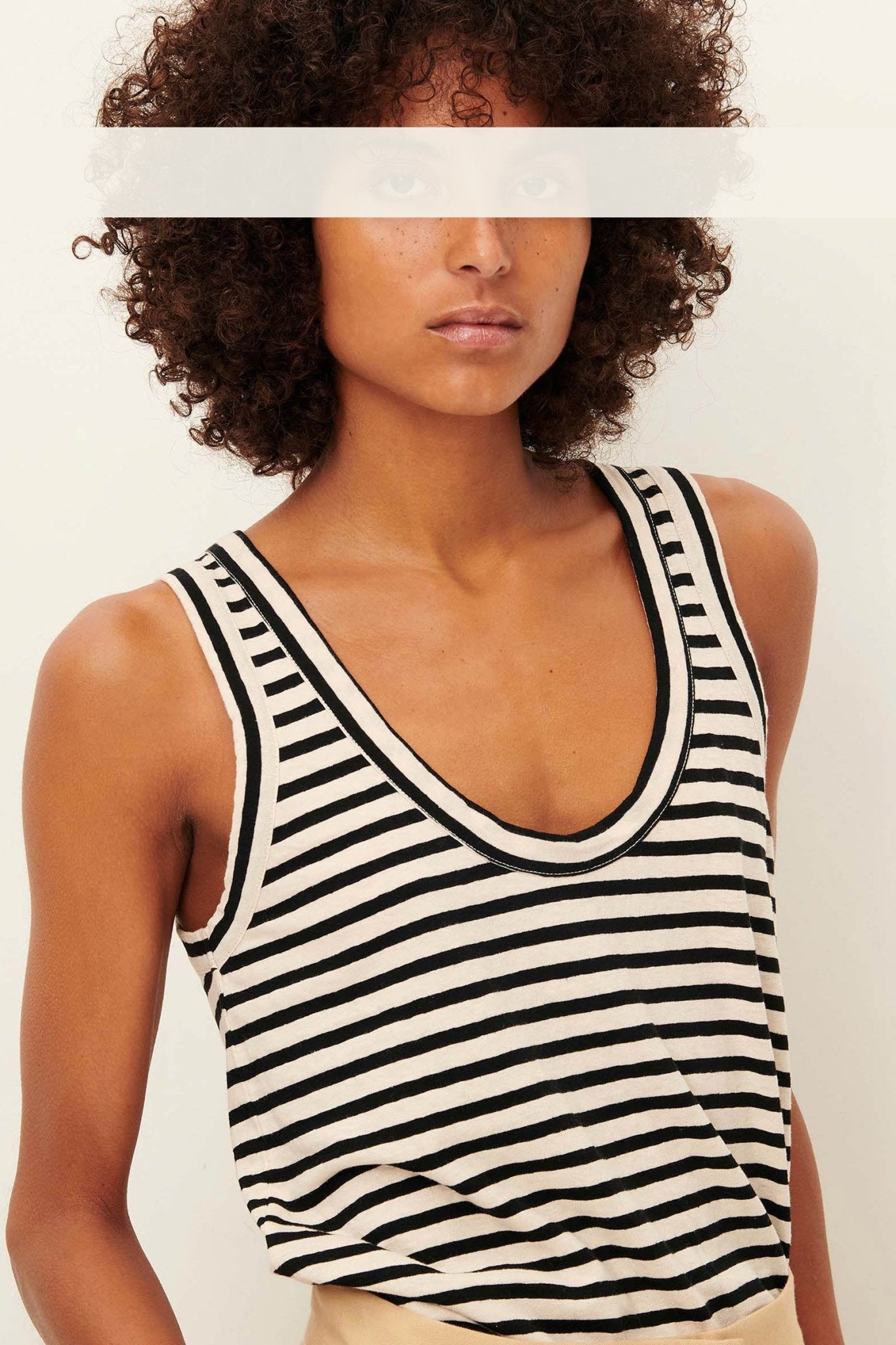 SESSUN - Dili - Sandblack - BACKYARD