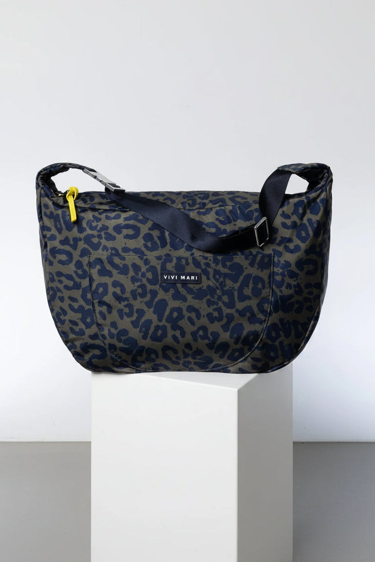 Padded Hip Bag Oversized