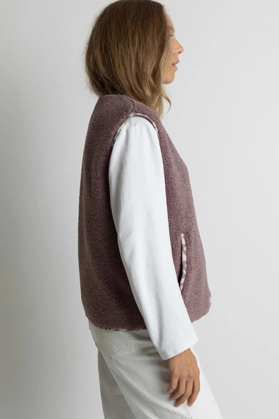 VIVI MARI-Teddy Fleece Vest-Ash Plum-BACKYARD