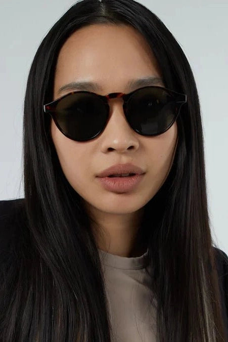 KOMONO - Devon - Tortoise - BACKYARD